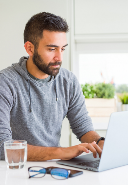 Nos conseillers Mieux-Etre à votre écoute pour finaliser votre contrat complémentaire santé Nos conseillers Mieux-Etre à votre écoute pour finaliser votre contrat complémentaire santé